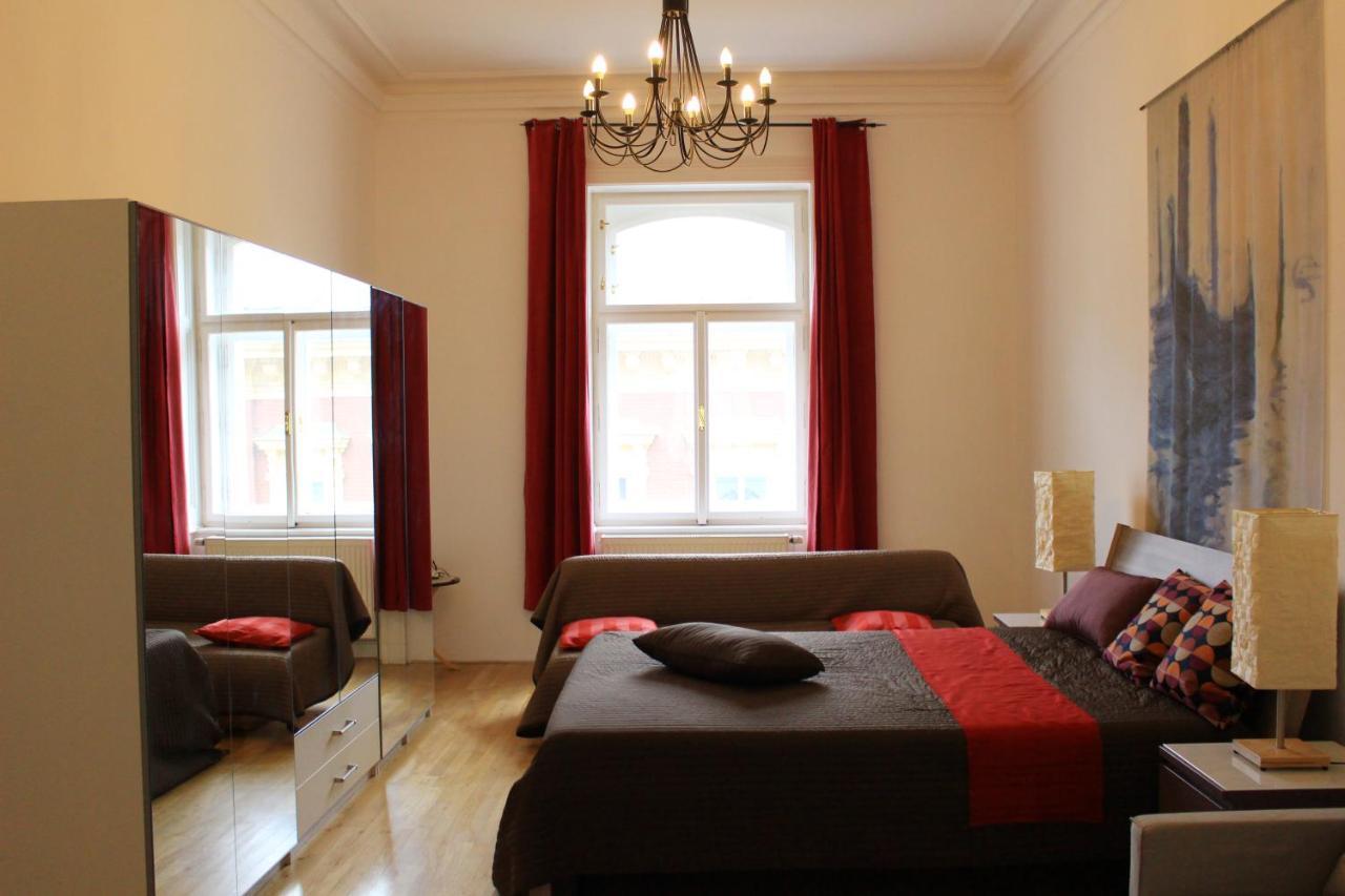 Beautiful Apartments In The City Center Praga Exterior foto